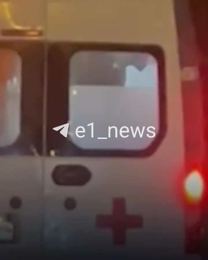 Təcili yardım avtomobilinin şüşəsini qırıb qaçdı
