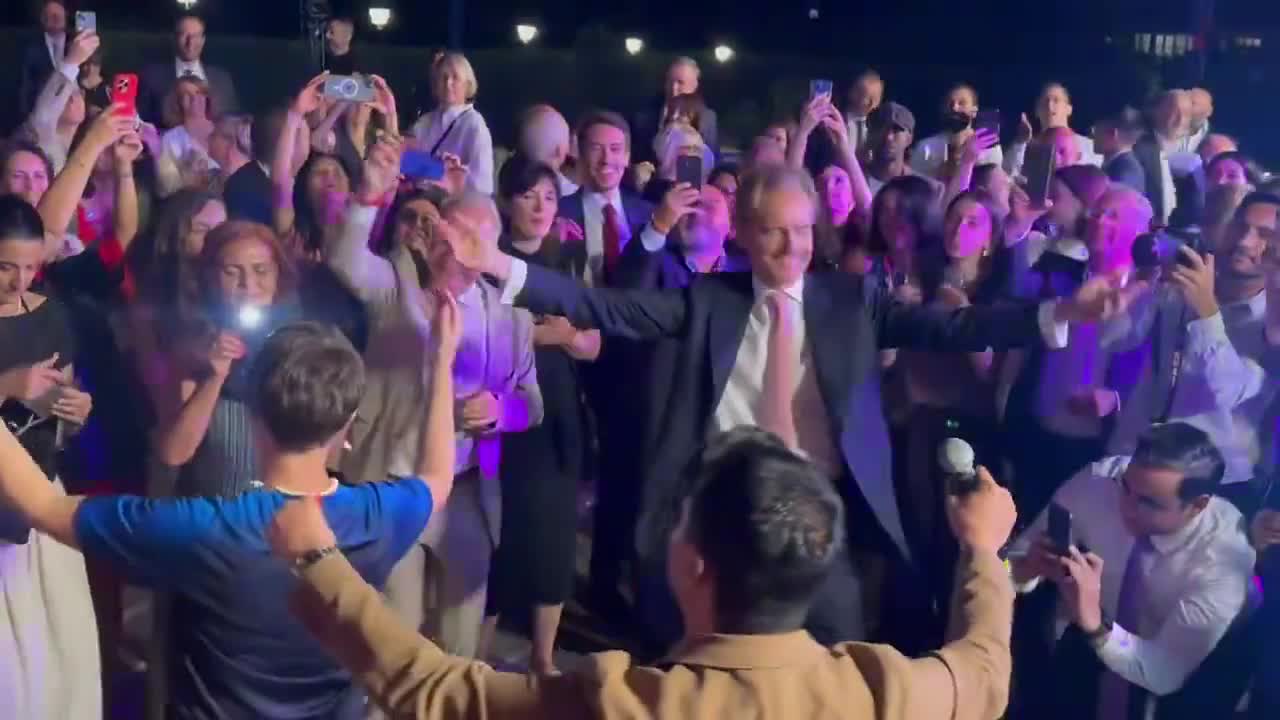 Səfirlər görüşüb “Erik dalı” oynadılar - 1