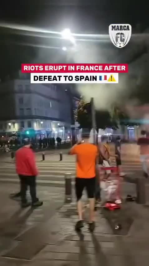 Fransanın uduzması 160 nəfərin saxlanılmasına səbəb oldu
