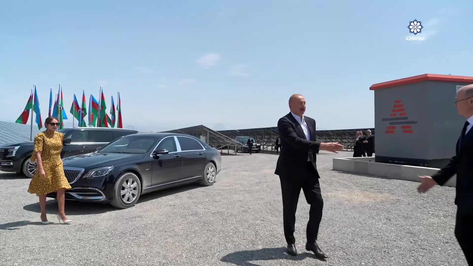 Prezident görülən işlərlə tanış oldu