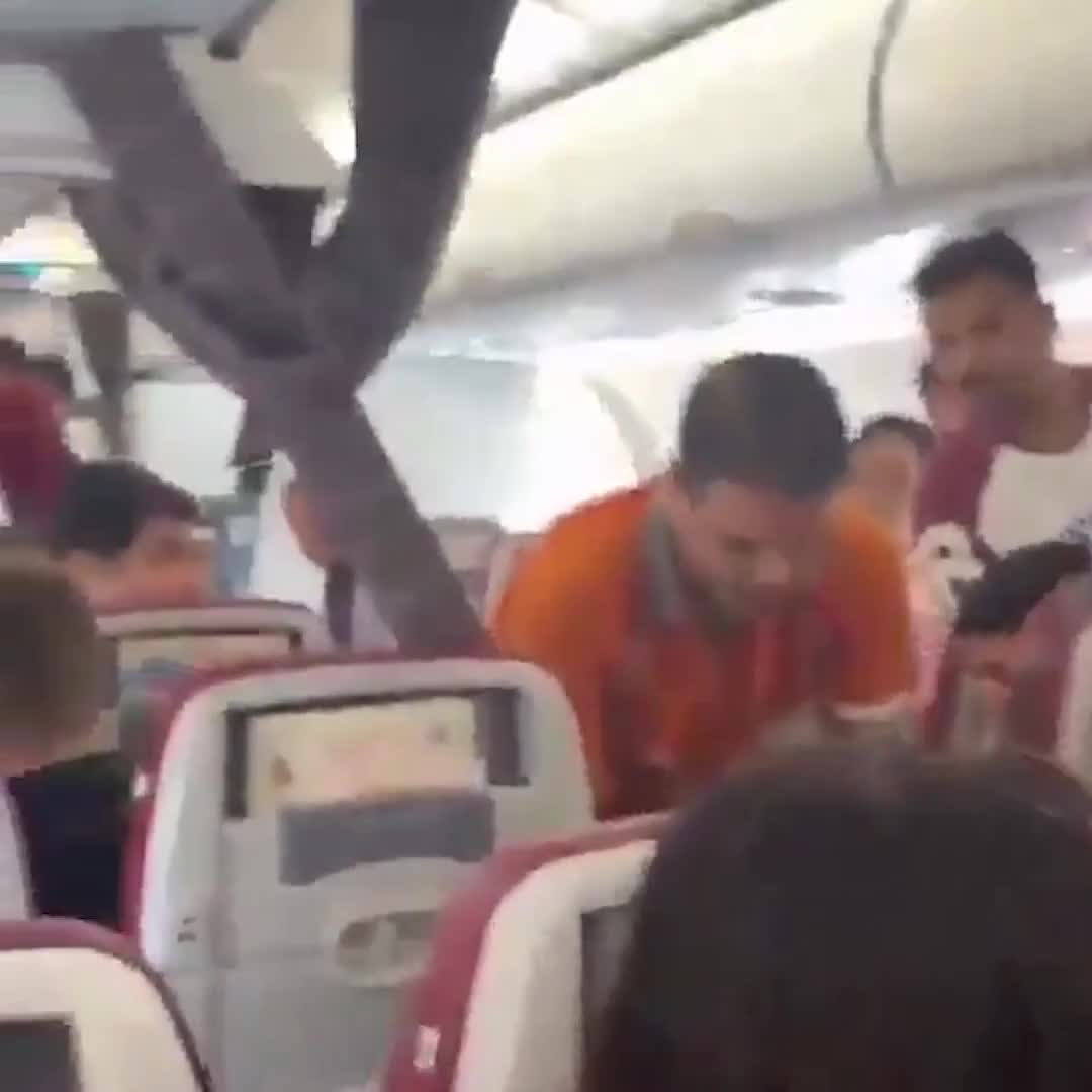 24 nəfərin yaralandığı uçuşda kapitan araşdırılır