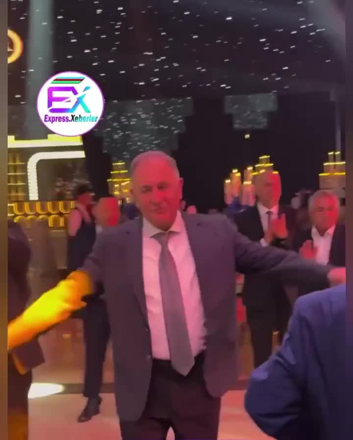Generallar Şükür Həmidovun qızının toyunda