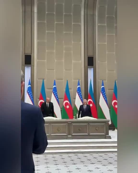 Azərbaycan-Özbəkistan sənədlərinin imzalanması mərasimi oldu