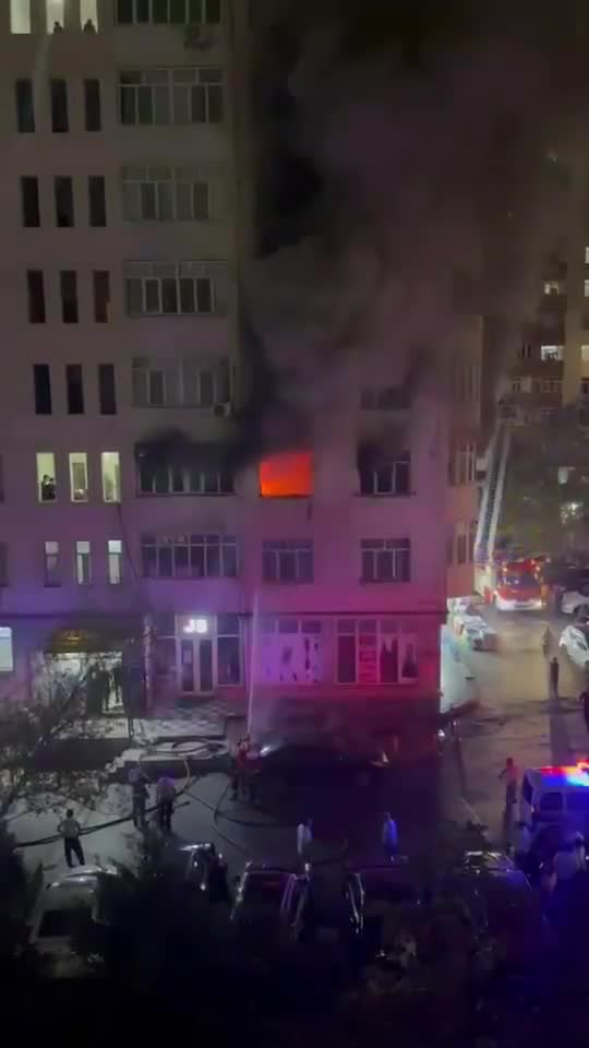 Xətaidə yaşayış binasında yanğın