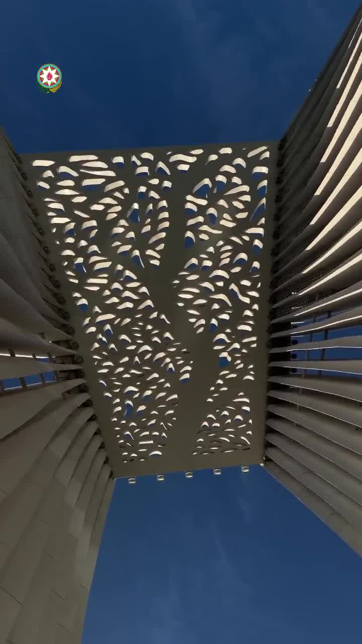 Prezidentlə xanımı Bakıdakı Zəfər parkında