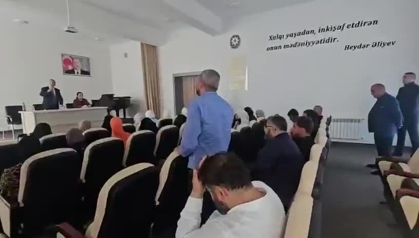 Adil Vəliyev Nardaran və Bilgəh məktəblərində görüşlər keçirdi