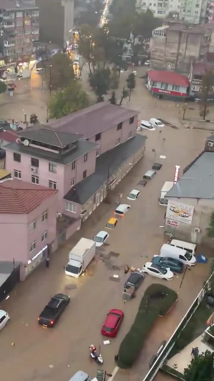 İstanbulda 41 ilin yağıntı rekordu qırıldı - 4