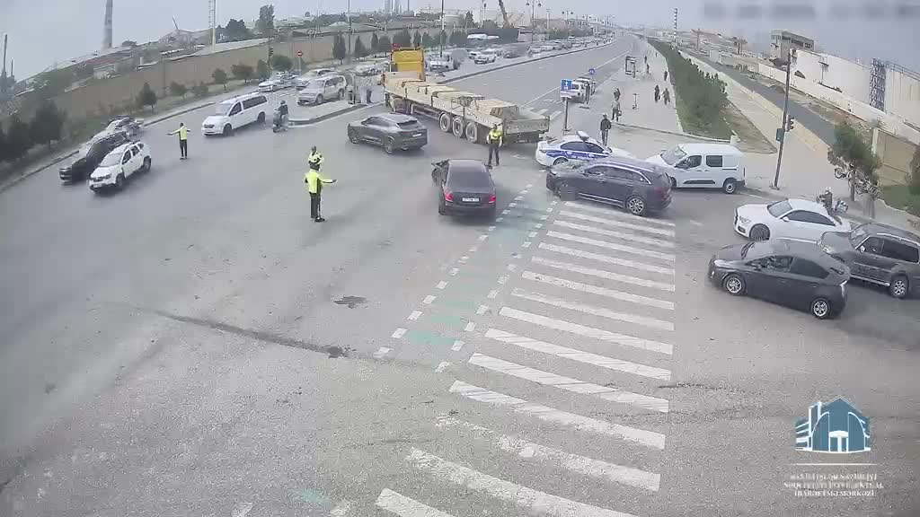 "8 Noyabr"da hərəkət bərpa olundu
