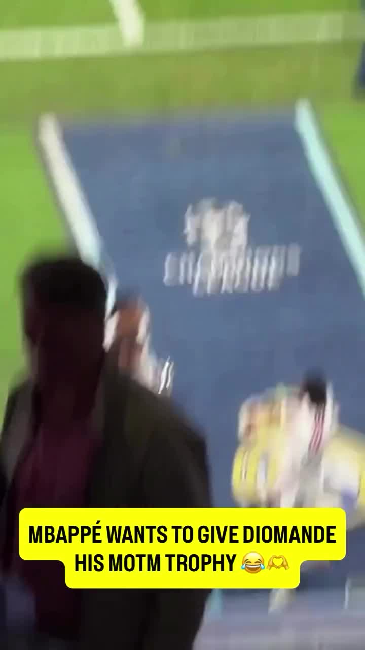 Mbappe mükafatını komanda yoldaşına vermək istədi