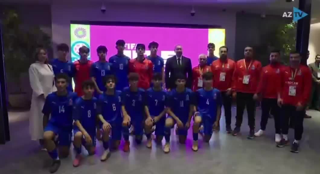 Prezidentin futbolçularla görüşündə maraqlı anlar