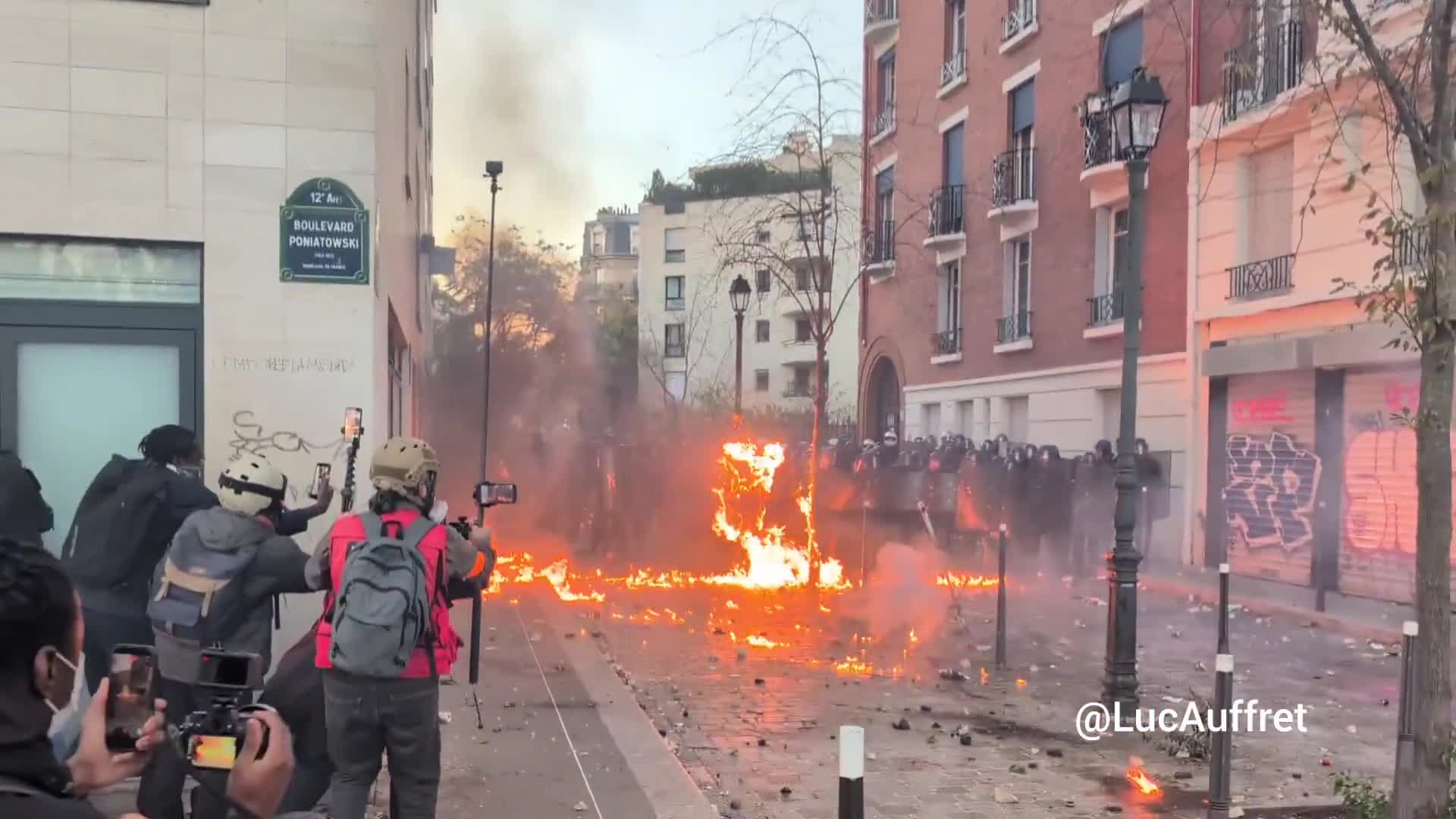 Paris od içindədir - 1