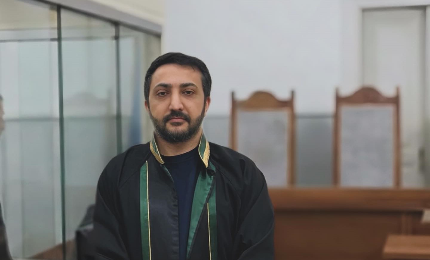 Sosial şəbəkələrdə söyüə görə cərimə və həbs 