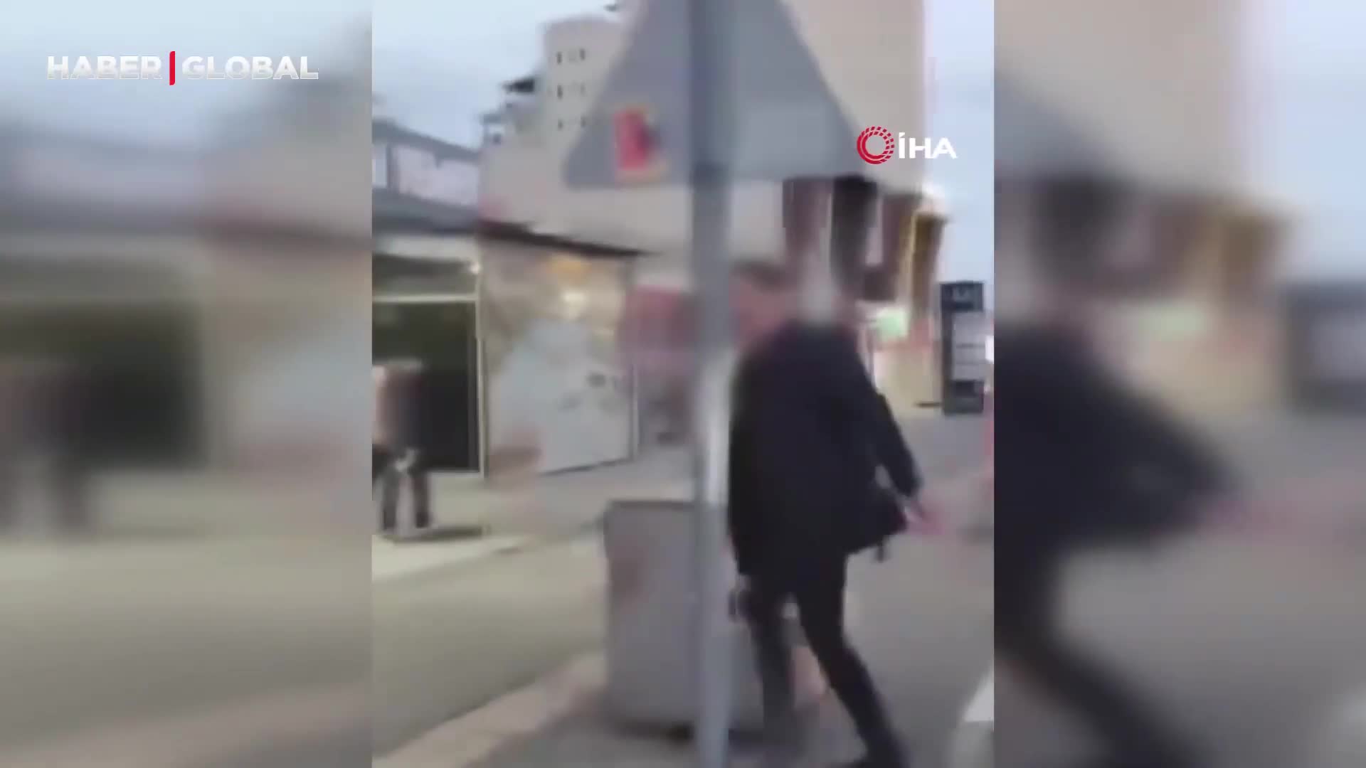 Küçədə hamıya yaxınlaşıb öpməyə çalışdı – Anbaan lentə alındı