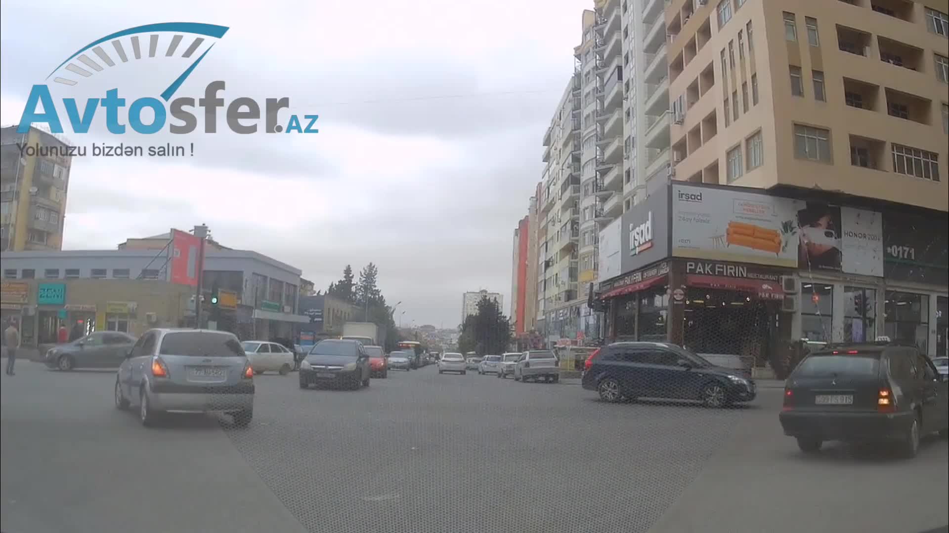 Yolayrıcını düzgün keçməyən sürücü qəza şəraiti yaratdı 