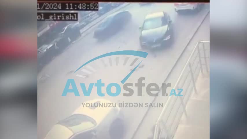 Yola baxmadan geriyə dönən “Prius” sürücüsü “BMW”yə çırpıldı 