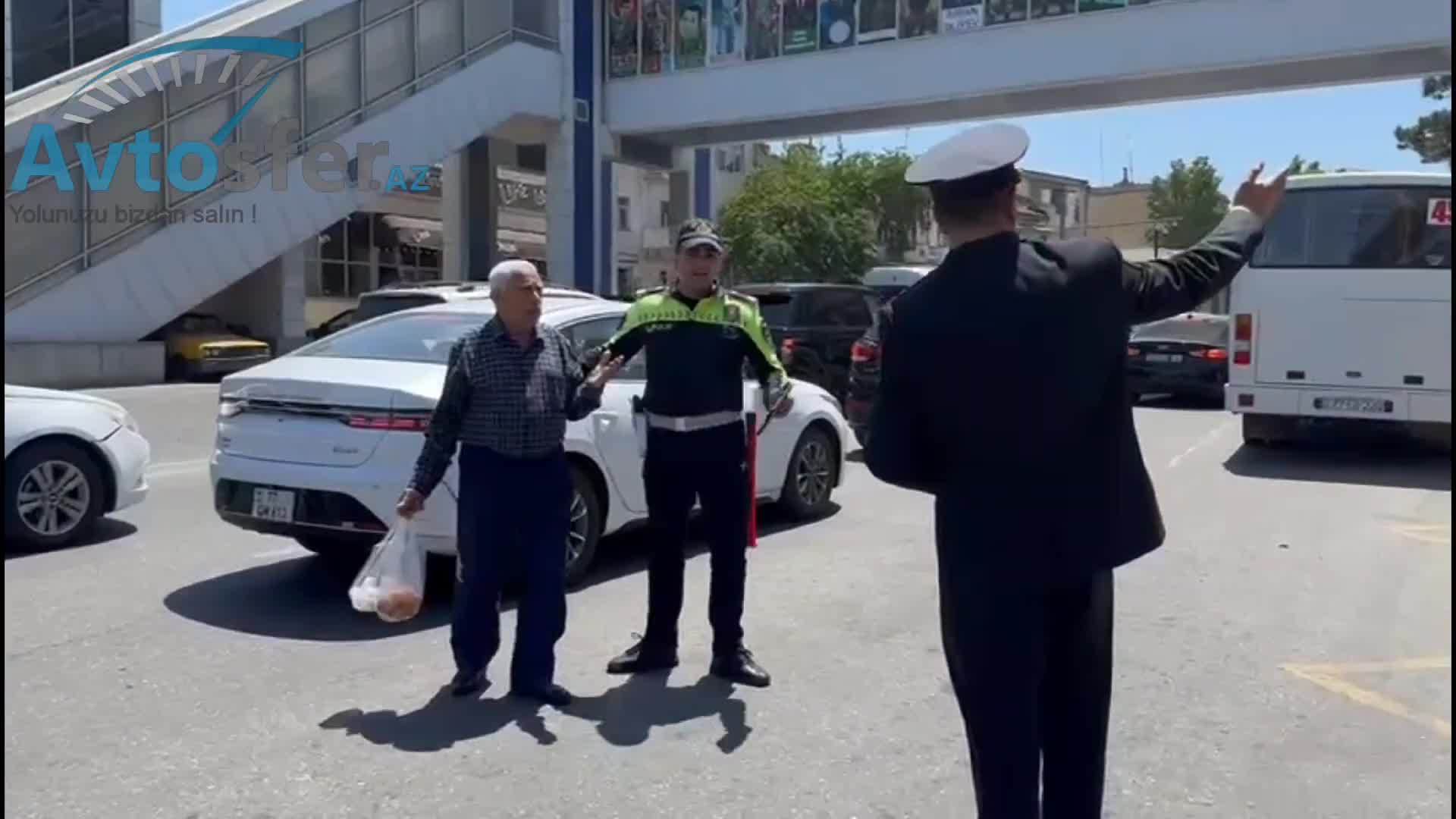 Keçid xarab oldu; yol polisi piyadalara bu cür kömək etdi