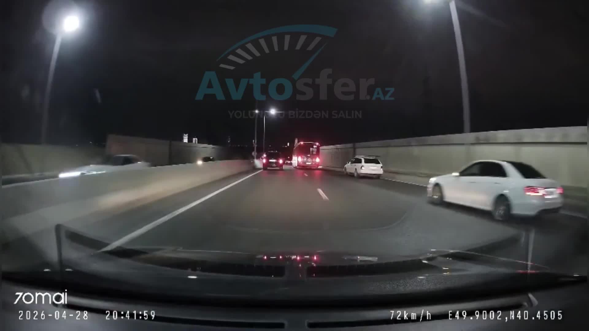 Yarışan “Mercedes” sürücüləri təhlükə saçdı