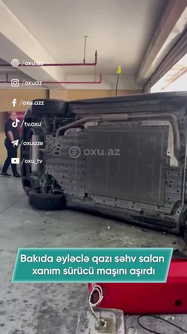 Bakıda əyləclə qazı səhv salan xanım sürücü maşını aşırdı