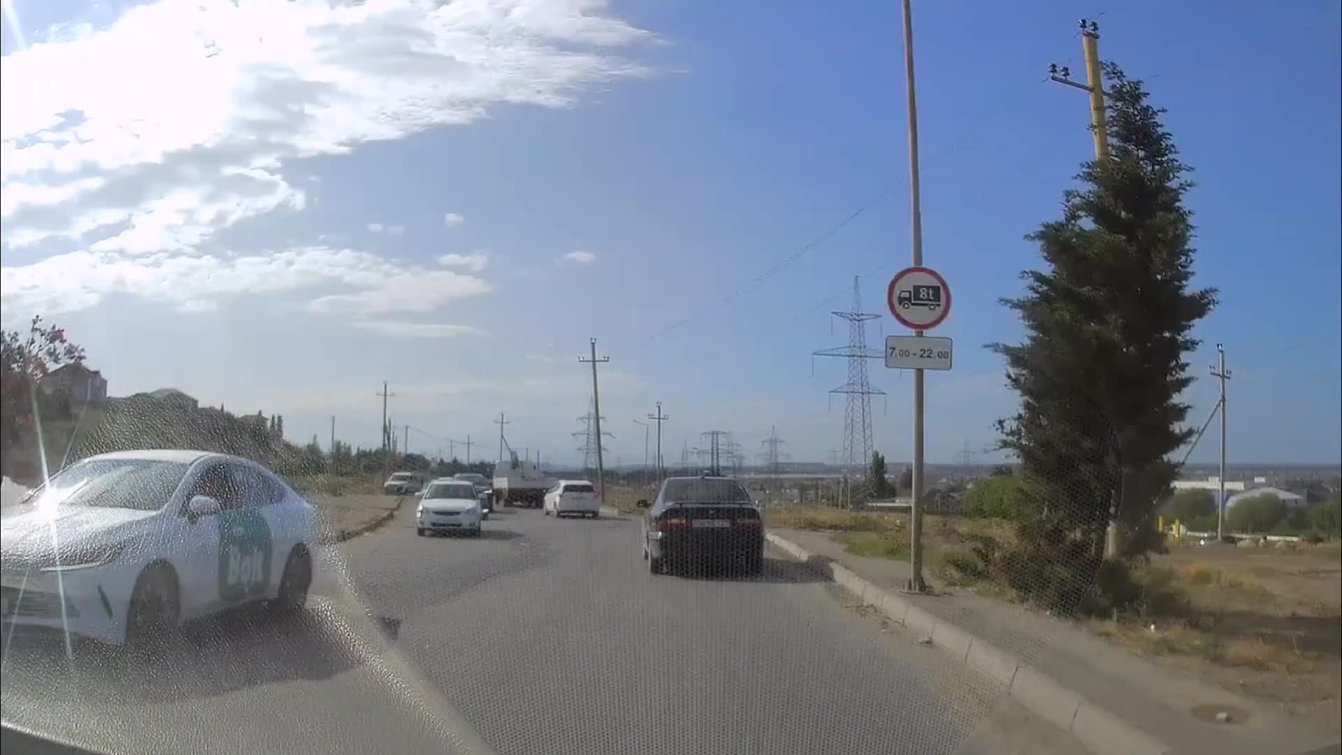 AYDA-nın düzəltdiyi yol deşik-deşik olub - ŞİKAYƏT 