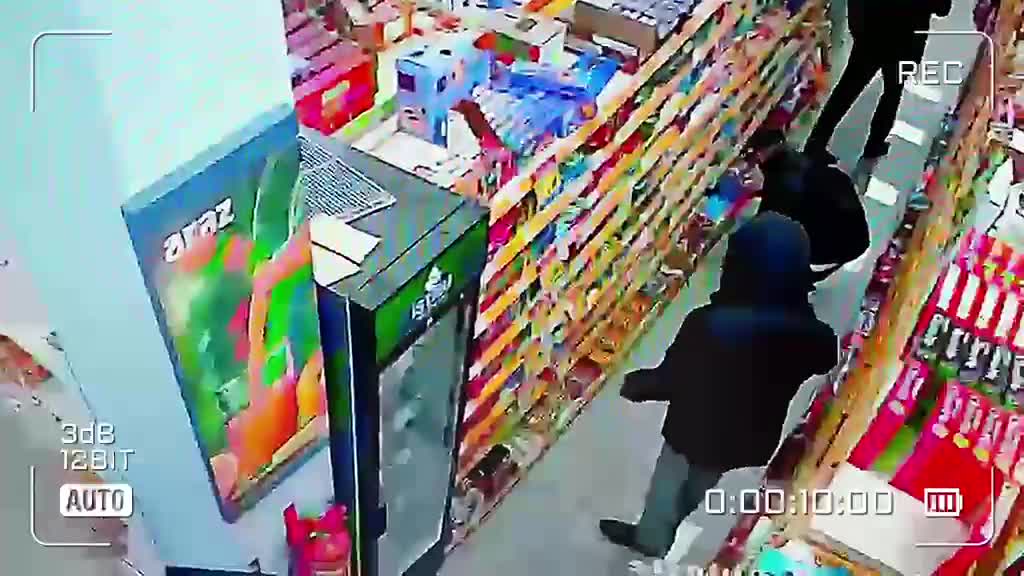 Marketdən oğurluq edən şəxs saxlanılıb