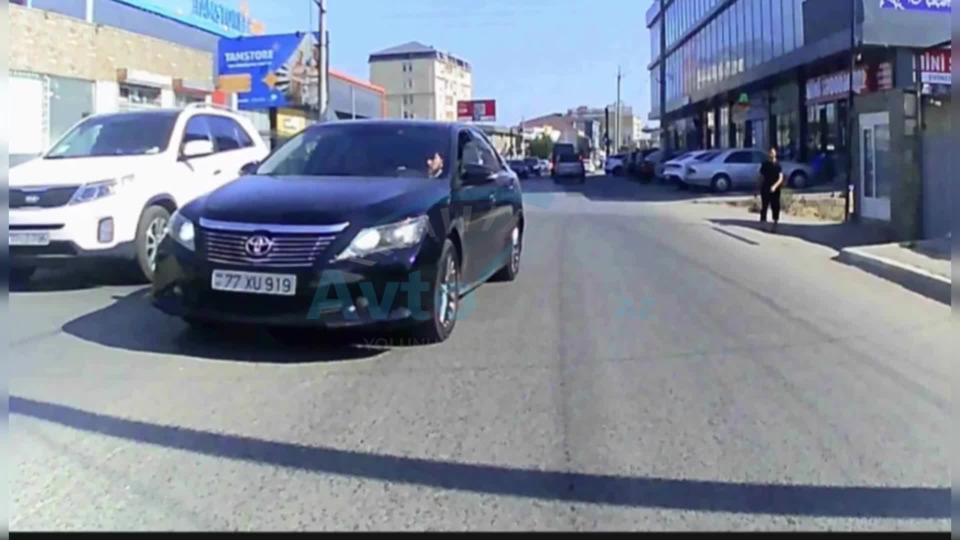 Əks yola çıxan sürücü axına qarşı şütüdü