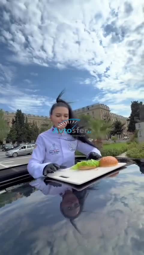 Reklam naminə təhlükəli şou