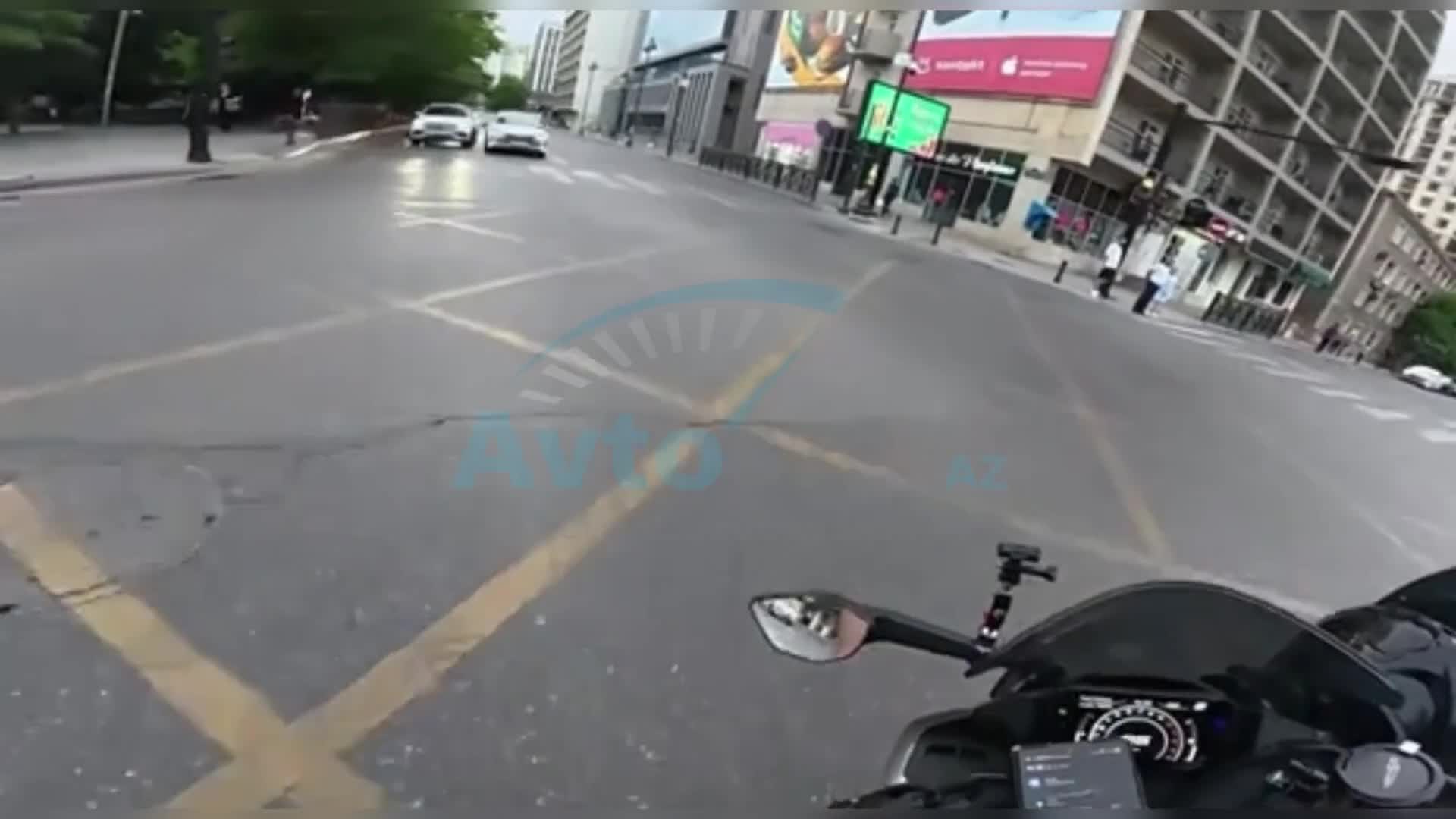 Bakıda piyadadan ağlasığmaz hərəkət 