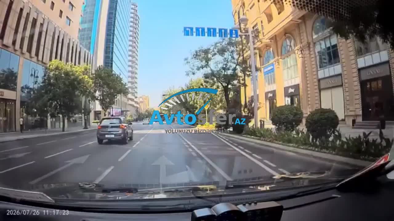 Bakıda əyri zolaqlar sürücülər üçün risk yaradır? 