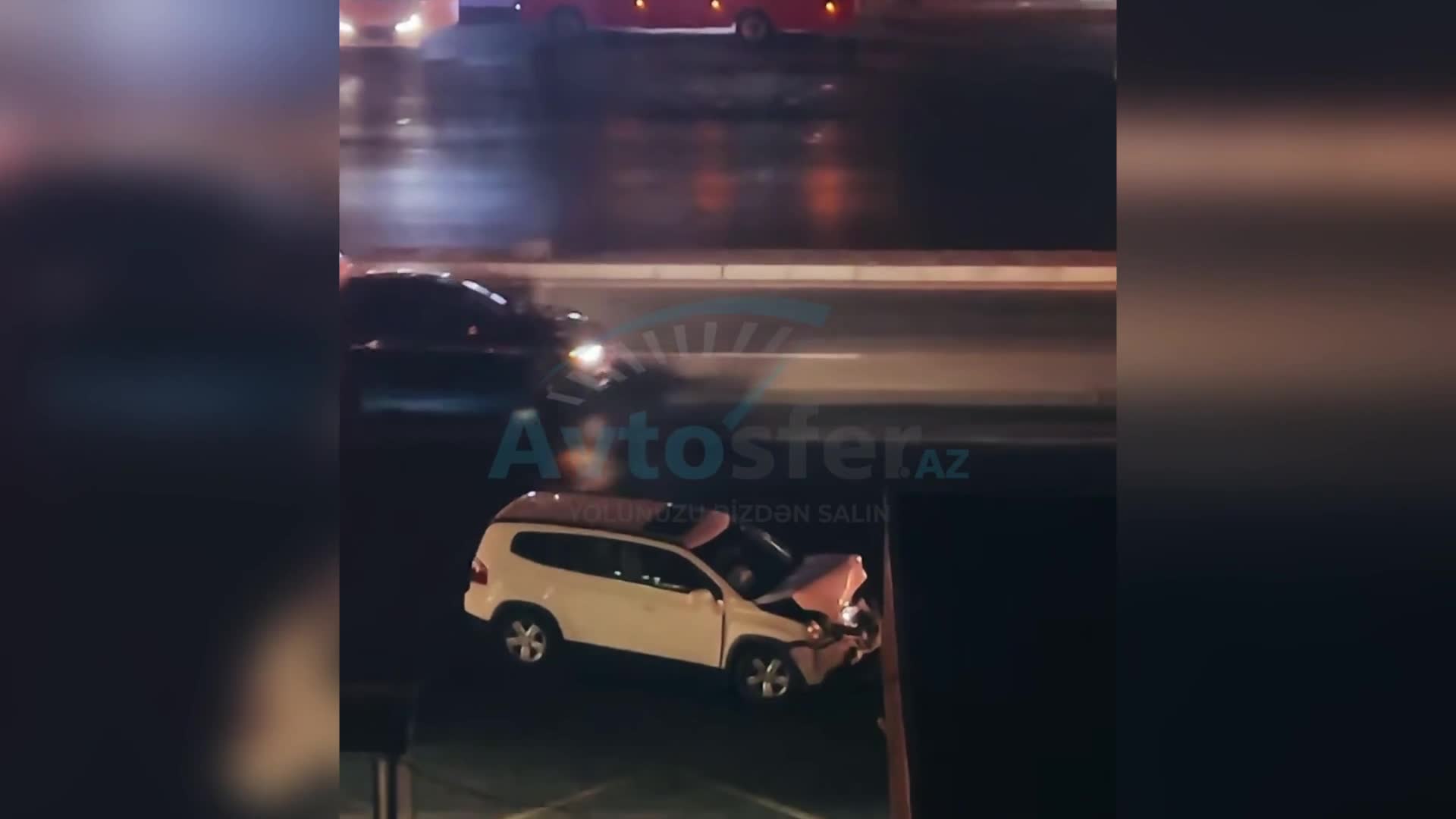 Bakıda gecə saatlarında zəncirvari qəza 