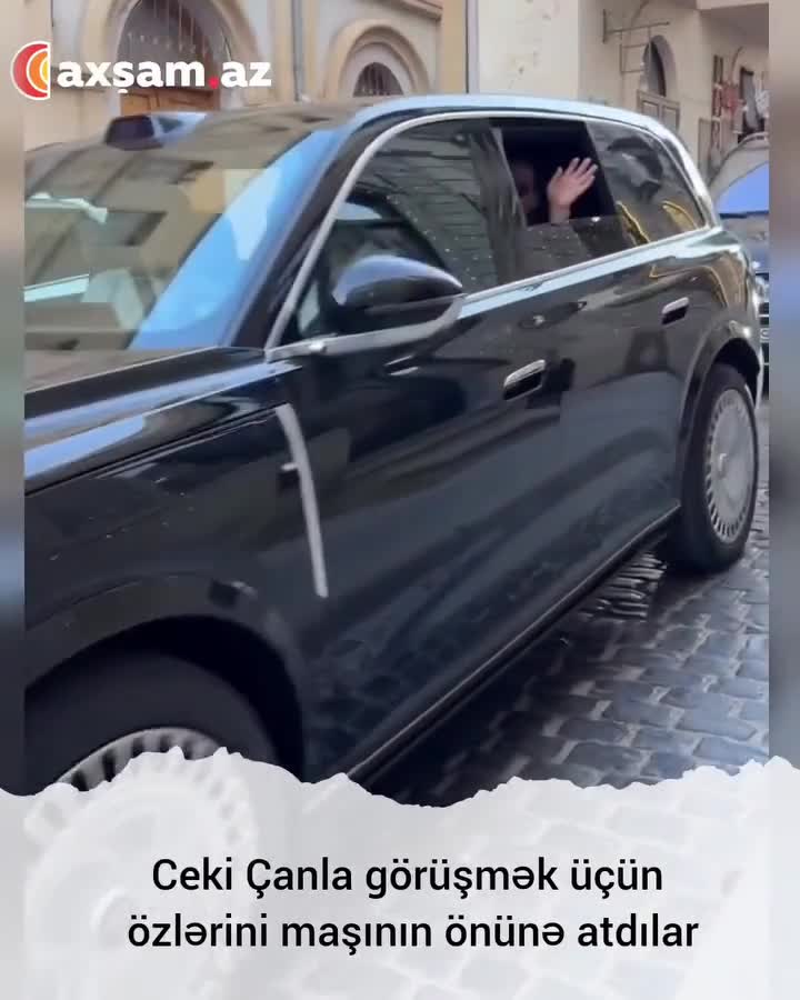 Ceki Çanla görüşmək üçün özlərini maşının önünə atdılar