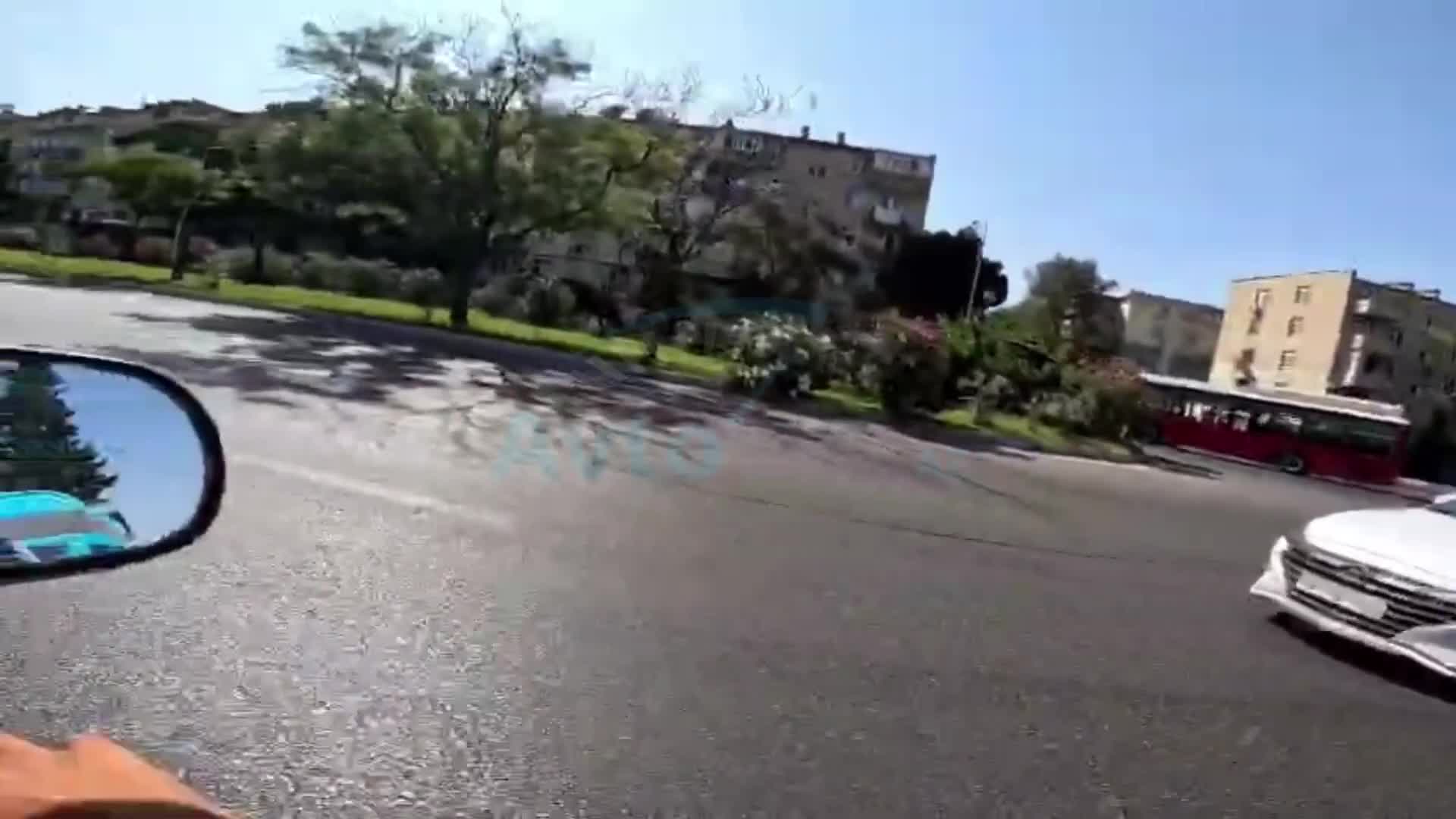 Qəza şəraiti yaradan sürücü hələ “dərs” də keçdi