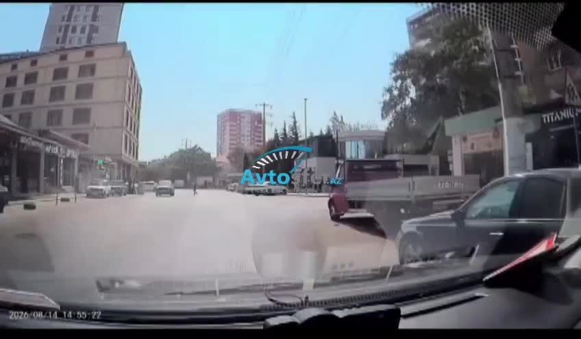 Bir səhv manevr iki qəza yarada bilər