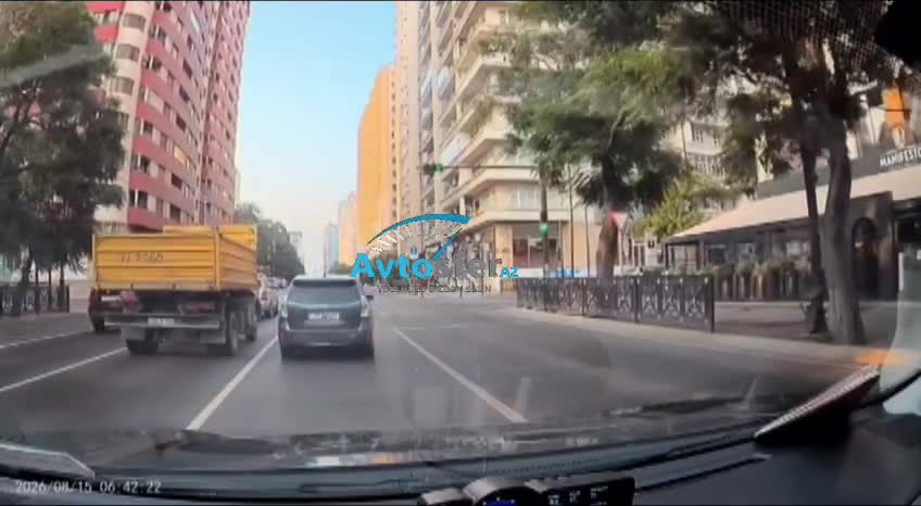 Yaşıl işıqda edilən bu səhv qəza ilə nəticələnə bilər