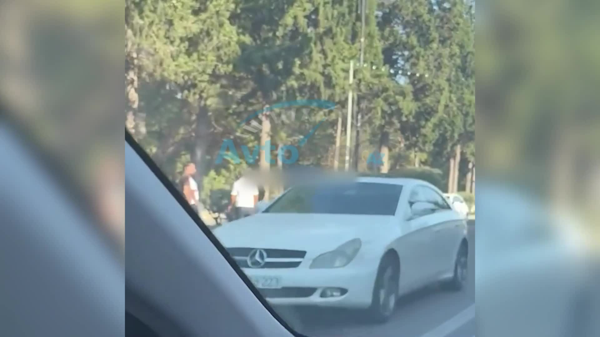 Sumqayıtda qəza: “Mitsubishi” və “Volkswagen” toqquşdu 