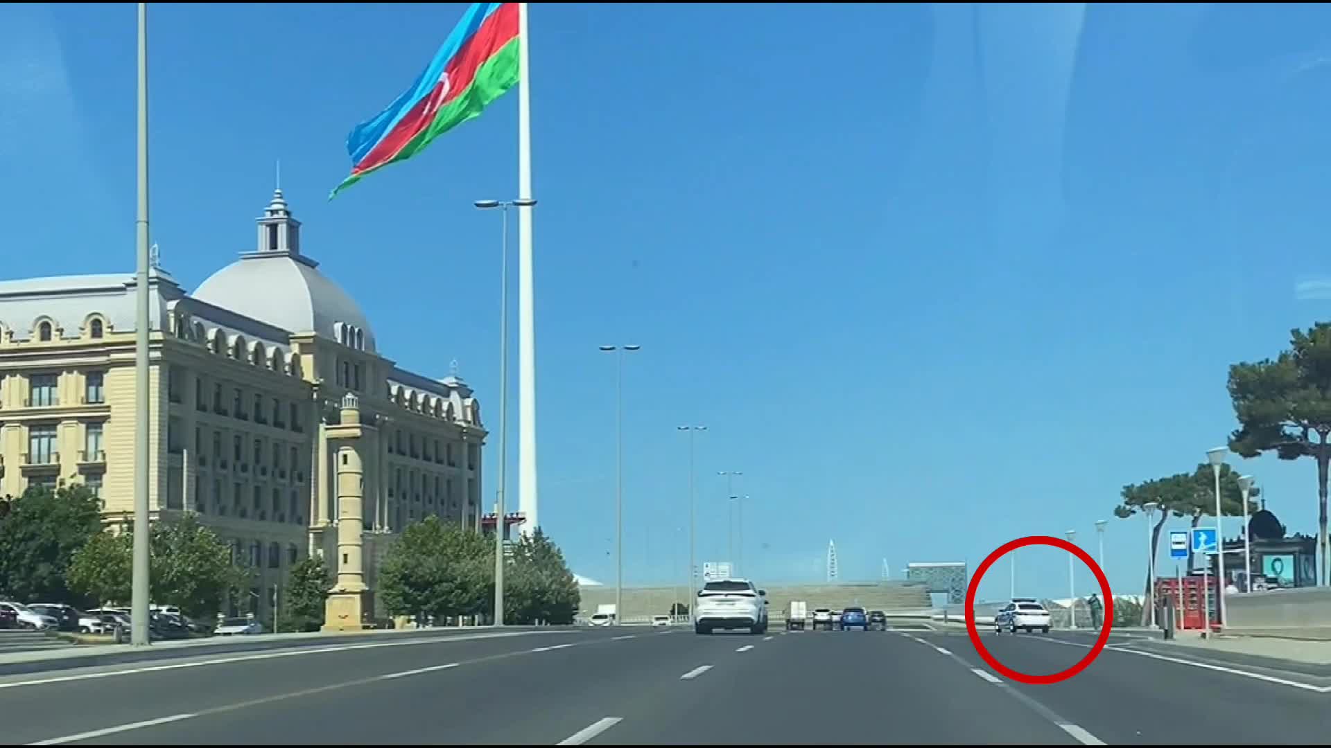 Bayraq Meydanının yanında sürücülər bu radara düşür