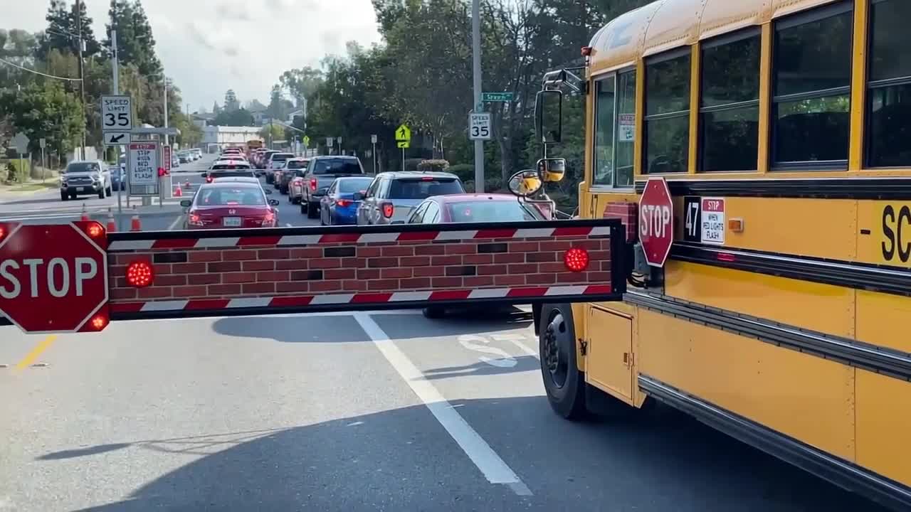 Məktəb avtobuslarında şagirdləri qoruyan sistem: 