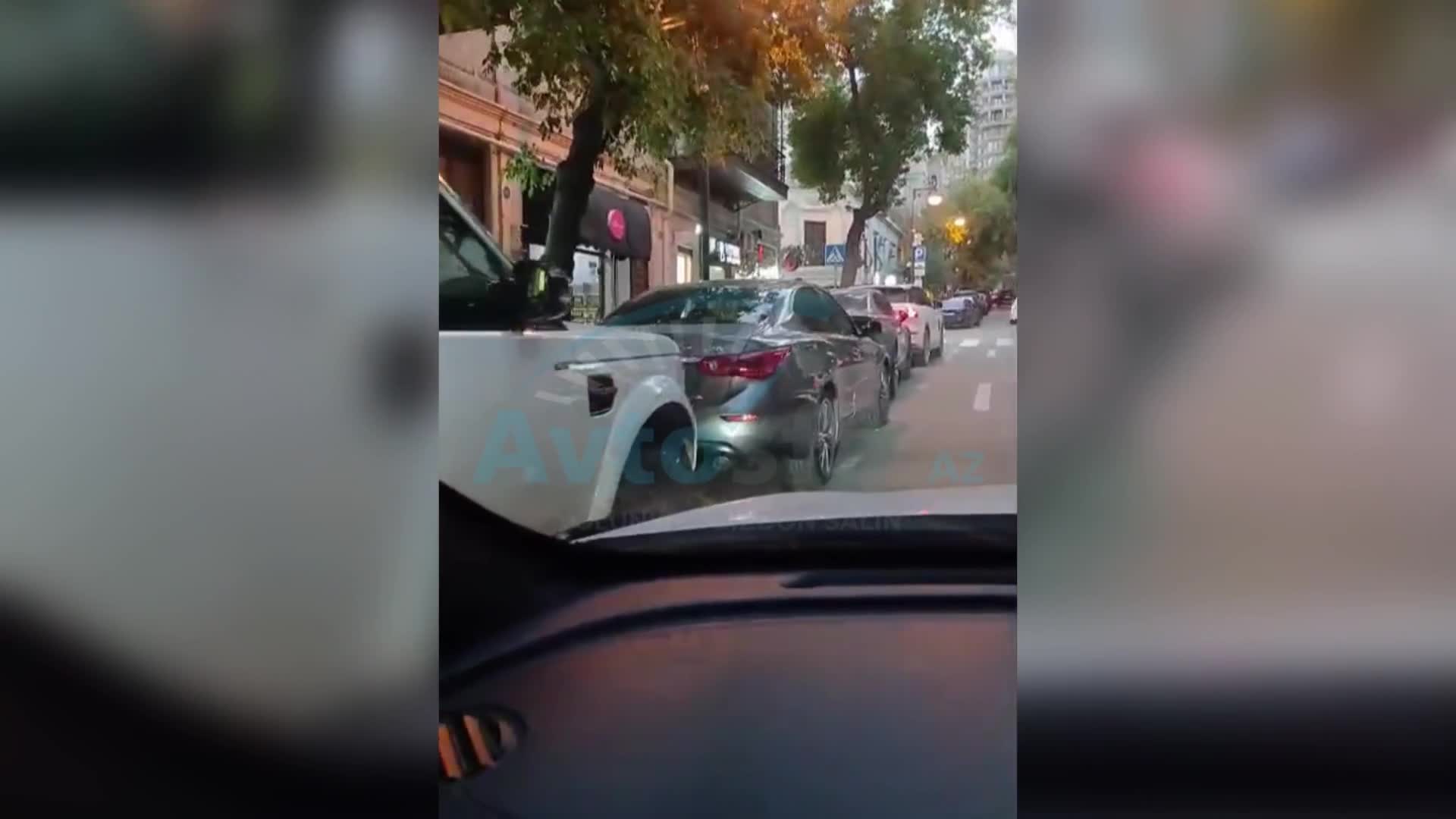 Taksi duracağı şəxsi dayanacağa çevrildi