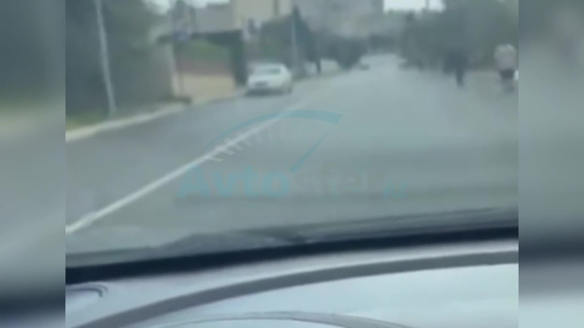 Təzə yol çəkdilər, amma zolaqları bölə bilmədilər